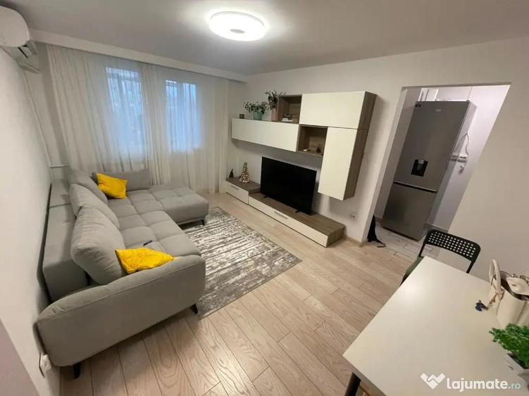 Apartament cu 3 camere semidecomandat în Giurgiului