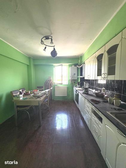 Apartament cu 4 camere în Central