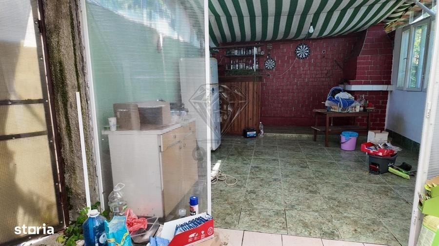 Casă cu 3 camere în Central