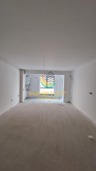 Apartament cu 3 camere semidecomandat în Brâncoveanu