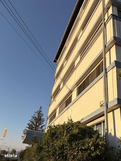 Spațiu comercial, de 550 mp, în Central