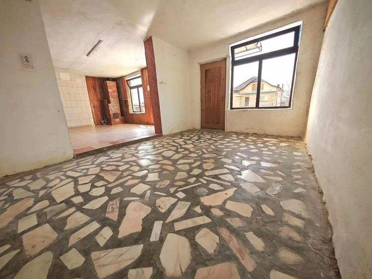 Spațiu comercial, de 140 mp, în Dârmănești