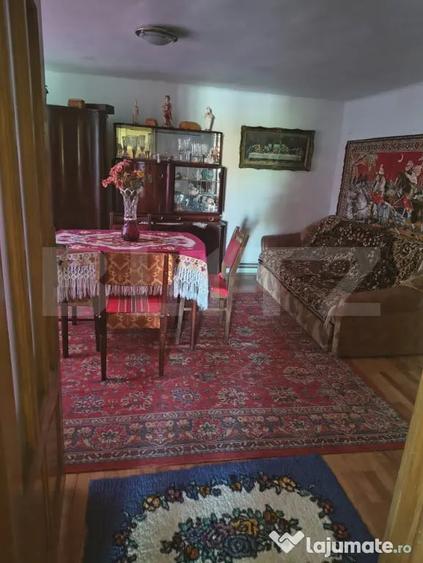 Casă cu 4 camere cu Teren 424 Mp în Central