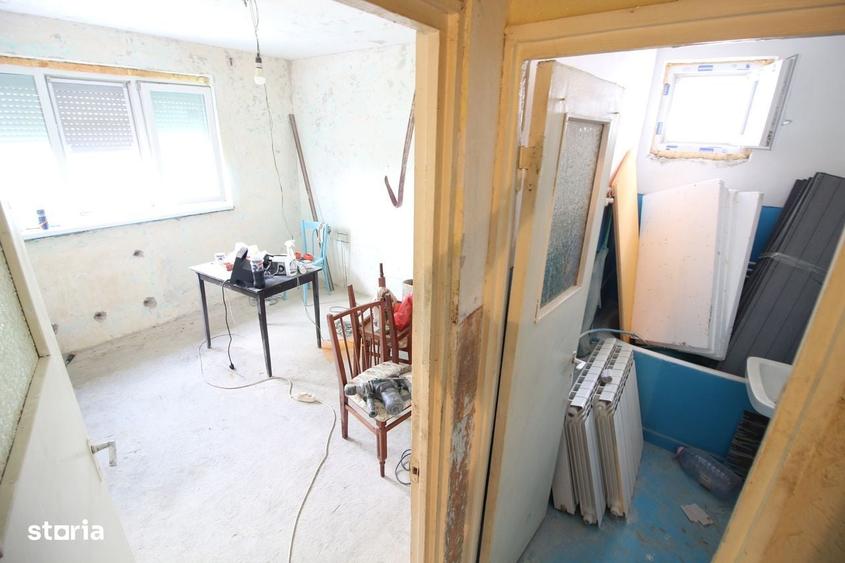 Apartament cu 2 camere decomandat în Micro 20