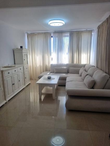 Apartament cu 4 camere circular în Trivale