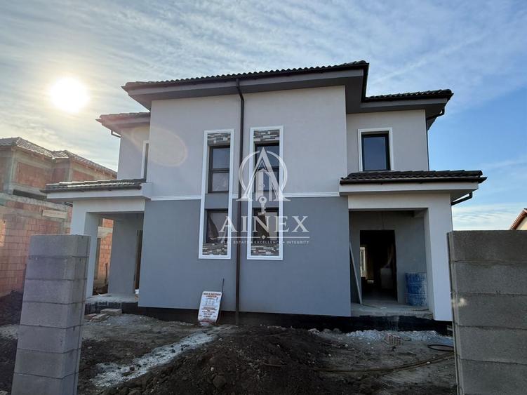 Duplex cu 3 camere cu Canalizare în Săcălaz