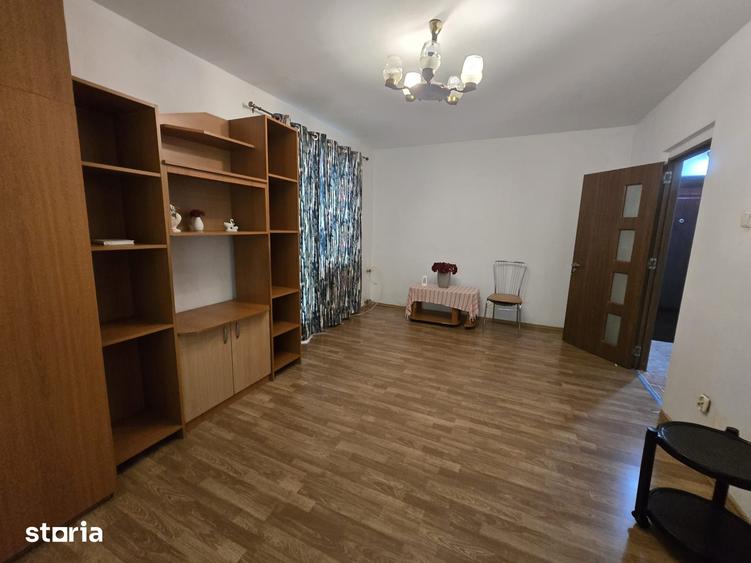 Garsonieră decomandată, mobilată în Berceni — fotografia 1