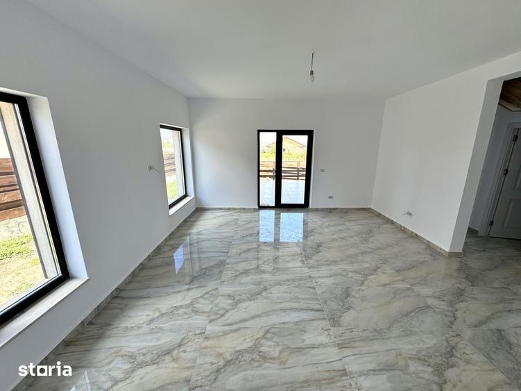 Casă cu 4 camere cu Teren 420 Mp în Valea Lupului