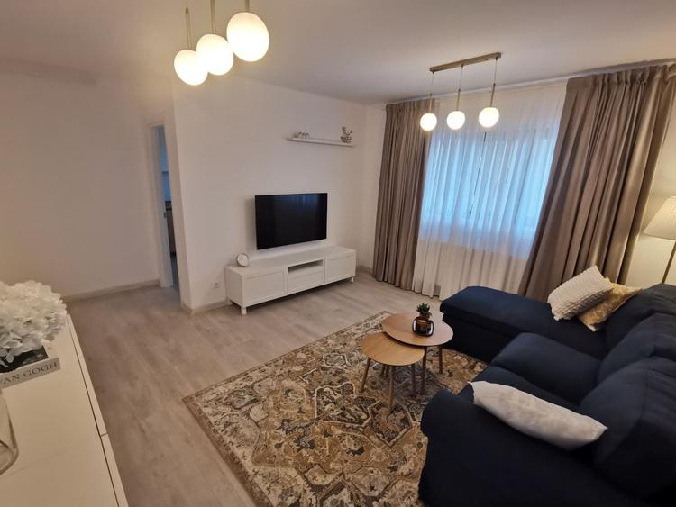 Apartament cu 2 camere decomandat, mobilat în Industriilor