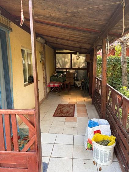 Casă cu 3 camere în Central
