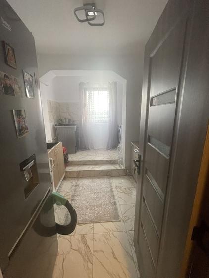 Apartament cu 3 camere decomandat în Giulești