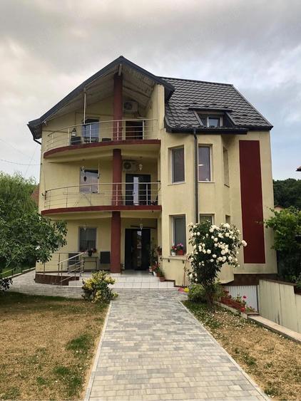 Apartament 3 camere premium in casa, intrare separata, centrala proprie - 2