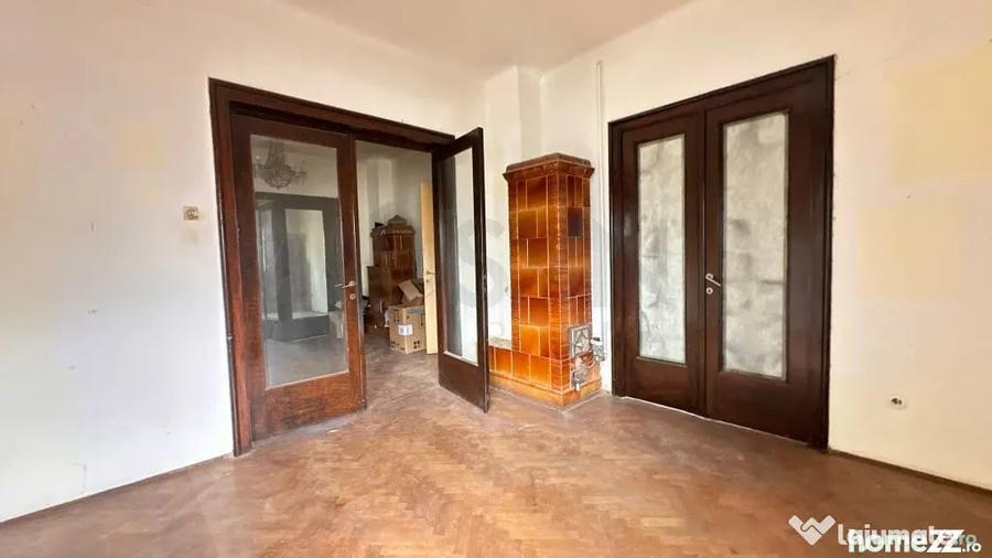 Apartament cu 4 camere semidecomandat în Alba Iulia
