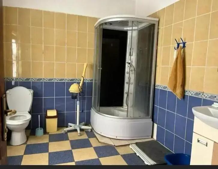 Casă cu 7 camere cu Canalizare în Armeneasca