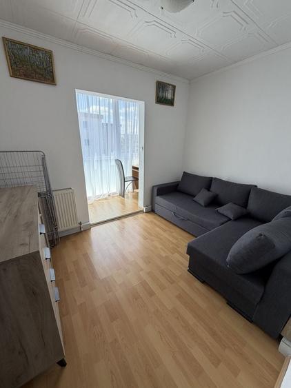 Apartament cu 3 camere decomandat în Bartolomeu