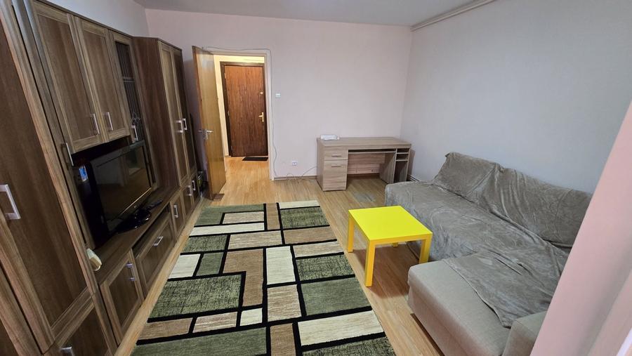 Garsonieră semidecomandată în Drumul Carului