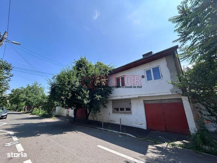Casă cu 4 camere cu Teren 578 Mp în Central