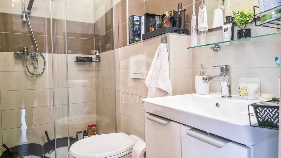 Apartament cu 3 camere decomandat, mobilat în Prelungirea Ghencea