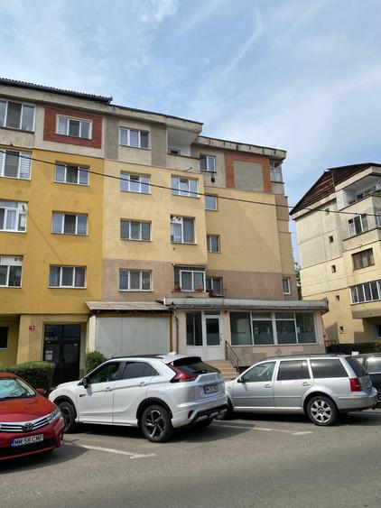 Apartament cu 3 camere decomandat în Vasile Alecsandri