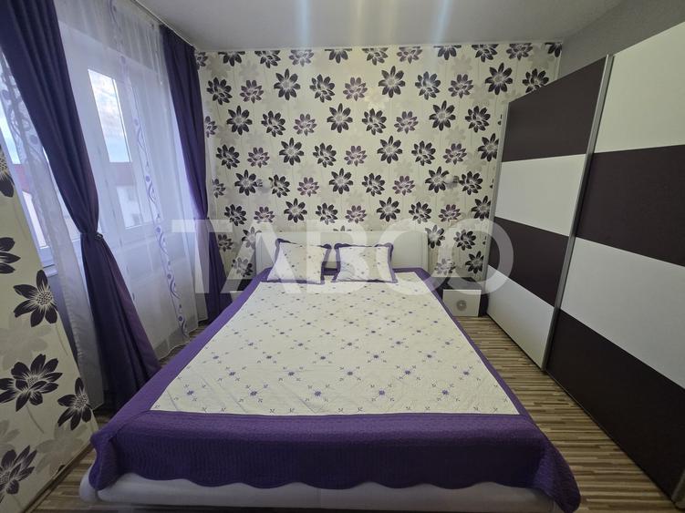 Apartament cu 3 camere decomandat, mobilat în Turnișor