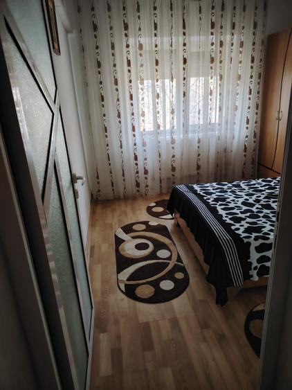 Apartament cu 2 camere decomandat în Broșteni
