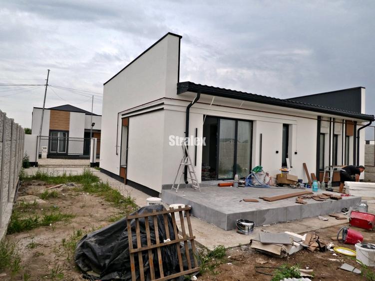Casa individuala  cu 4 camere si 2 bai - 13