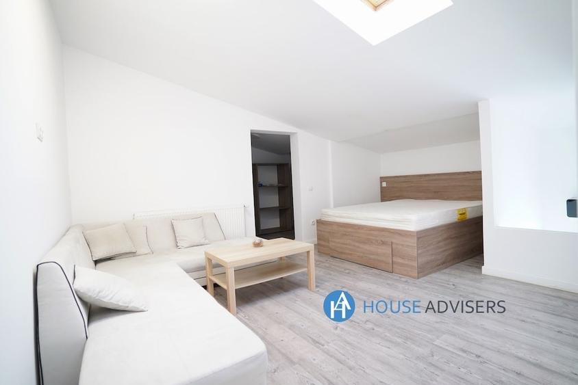Apartament cu 2 camere semidecomandat, mobilat în Central