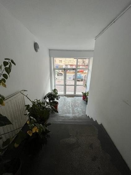 Apartament cu 3 camere decomandat, mobilat în Unirii