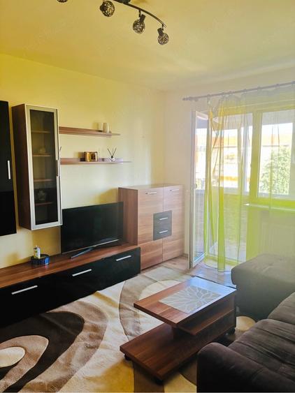 Apartament cu 2 camere semidecomandat în Funcționarilor