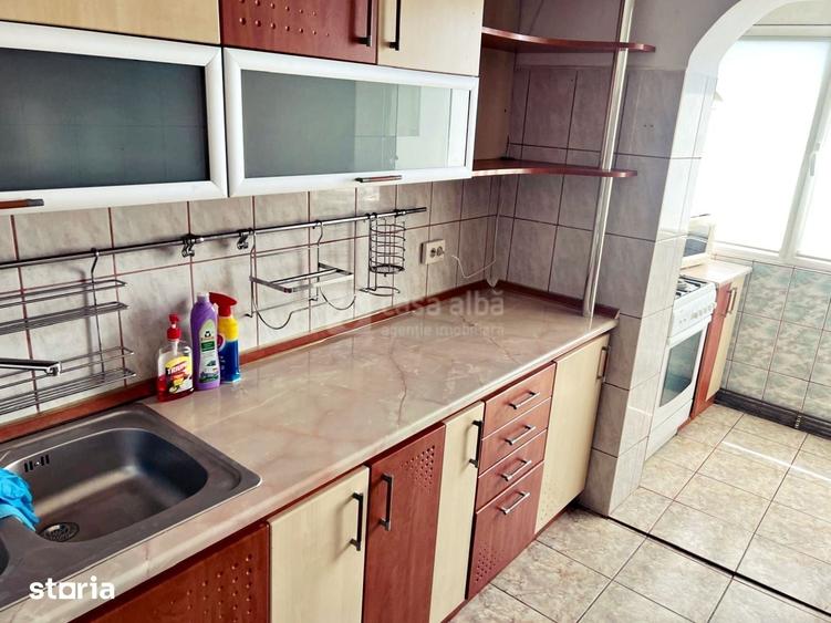 Apartament cu 2 camere decomandat în Podul de Fier