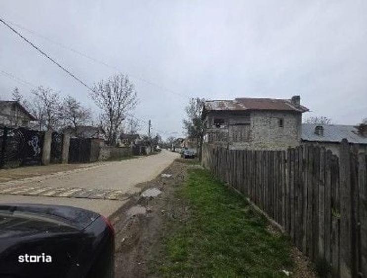 Casă cu 3 camere în Ciupercenii Noi