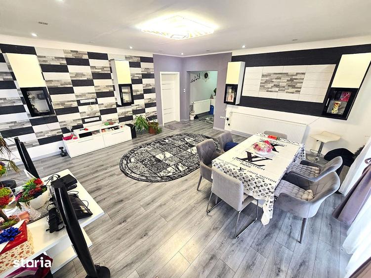 Casă cu 5 camere cu Teren 544 Mp în Central
