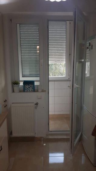 Apartament cu 2 camere semidecomandat în Mihai Bravu
