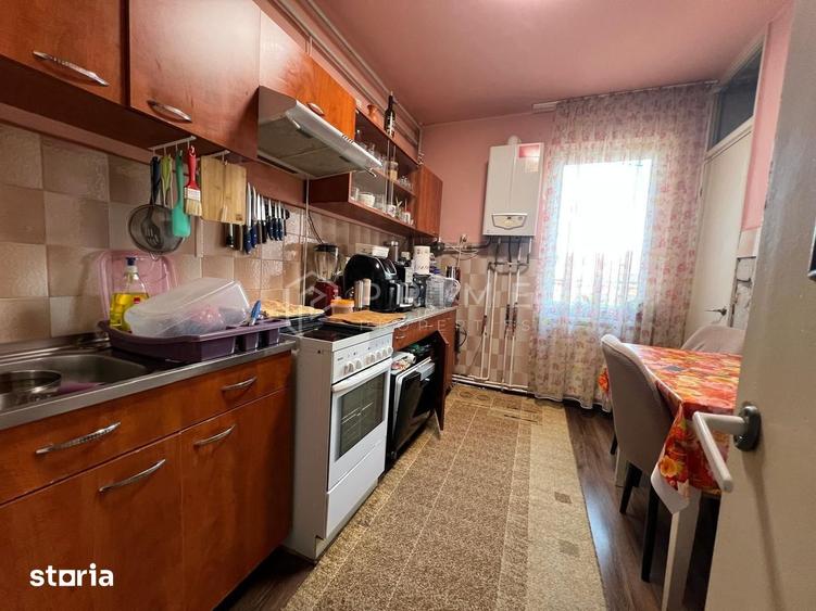 Apartament cu 3 camere decomandat în Sângeorgiu de Mureș