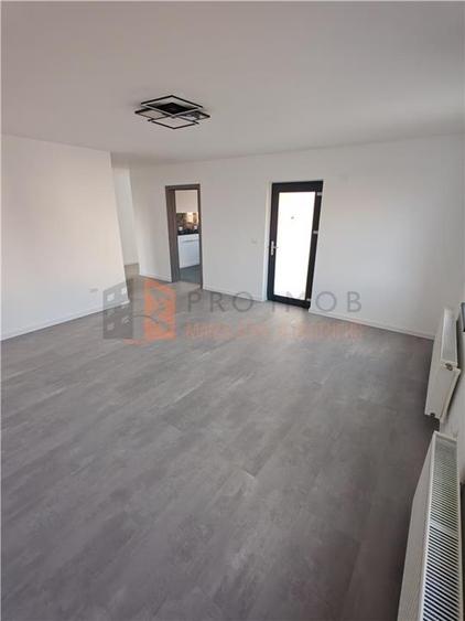 Casă individuală cu 4 camere cu Teren 430 Mp în Poșta Câlnău