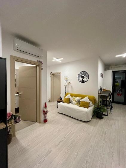 Apartament cu 2 camere semidecomandat în Central