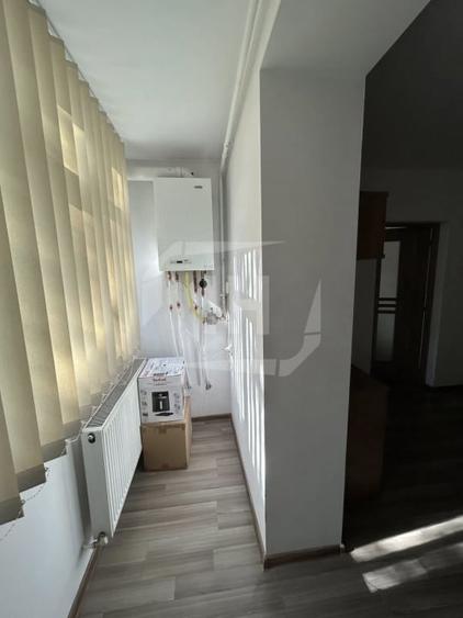 Apartament cu 2 camere decomandat, mobilat în Central