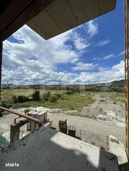 Apartament cu 3 camere în Calea Moldovei