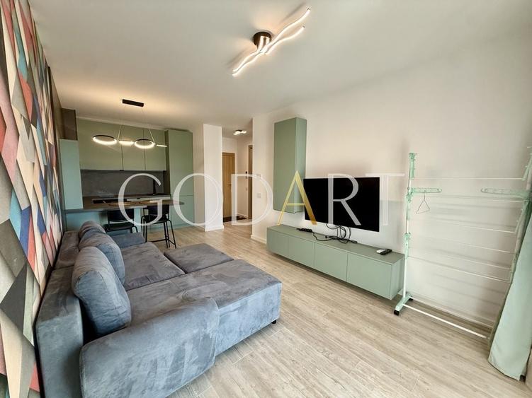 Apartament cu 2 camere decomandat, mobilat în P-ta Presei Libere