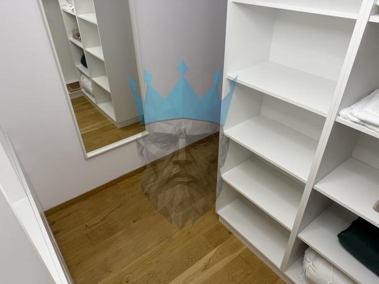 Apartament cu 3 camere semidecomandat, mobilat în Pipera
