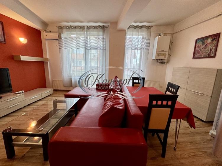 Apartament cu 3 camere decomandat, mobilat în Zorilor