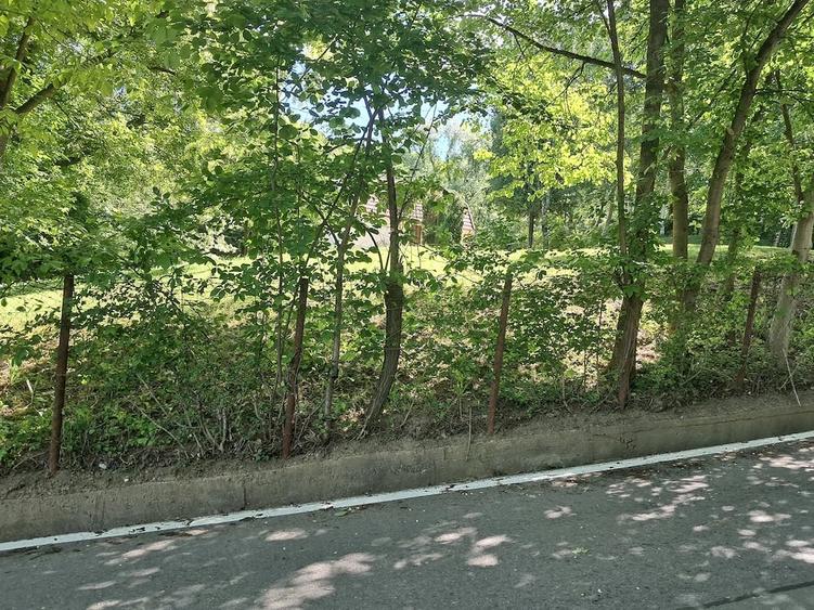 Teren de 917 mp, în Cornu