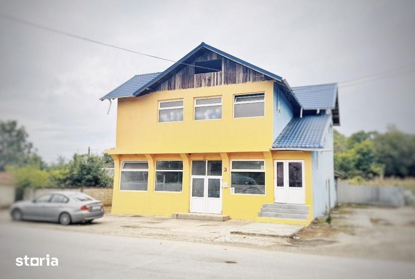 Casă cu 5 camere cu Teren 240 Mp în Racova