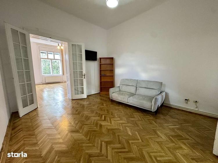 Apartament cu 3 camere semidecomandat în Ultracentral