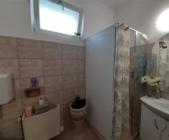 Casă cu 3 camere cu Canalizare în Gruia