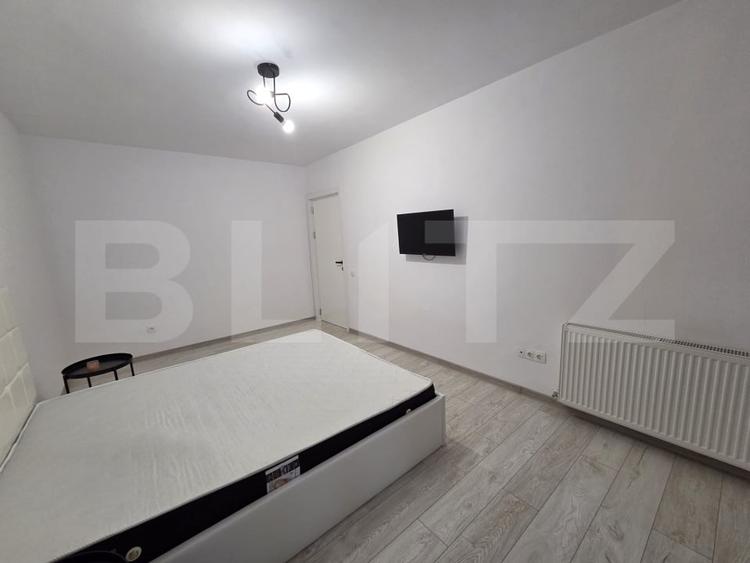 Apartament cu 3 camere decomandat, mobilat în Florești