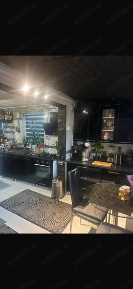 Casă cu 4 camere cu Teren 54 Mp în Plopilor