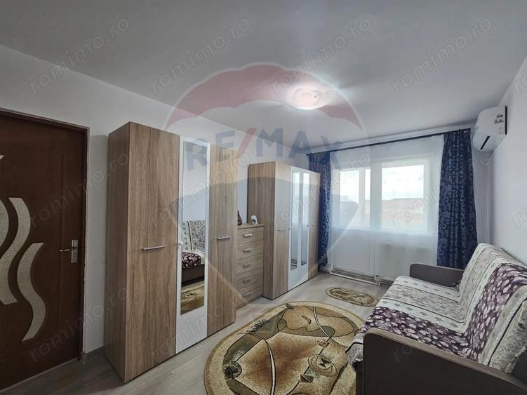 Apartament cu 2 camere nedecomandat în Central
