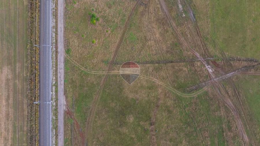 Teren Construcții intravilan de 532 mp, în Tractorul