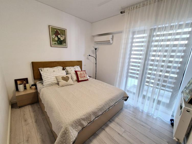 Apartament cu 3 camere decomandat, mobilat în Central